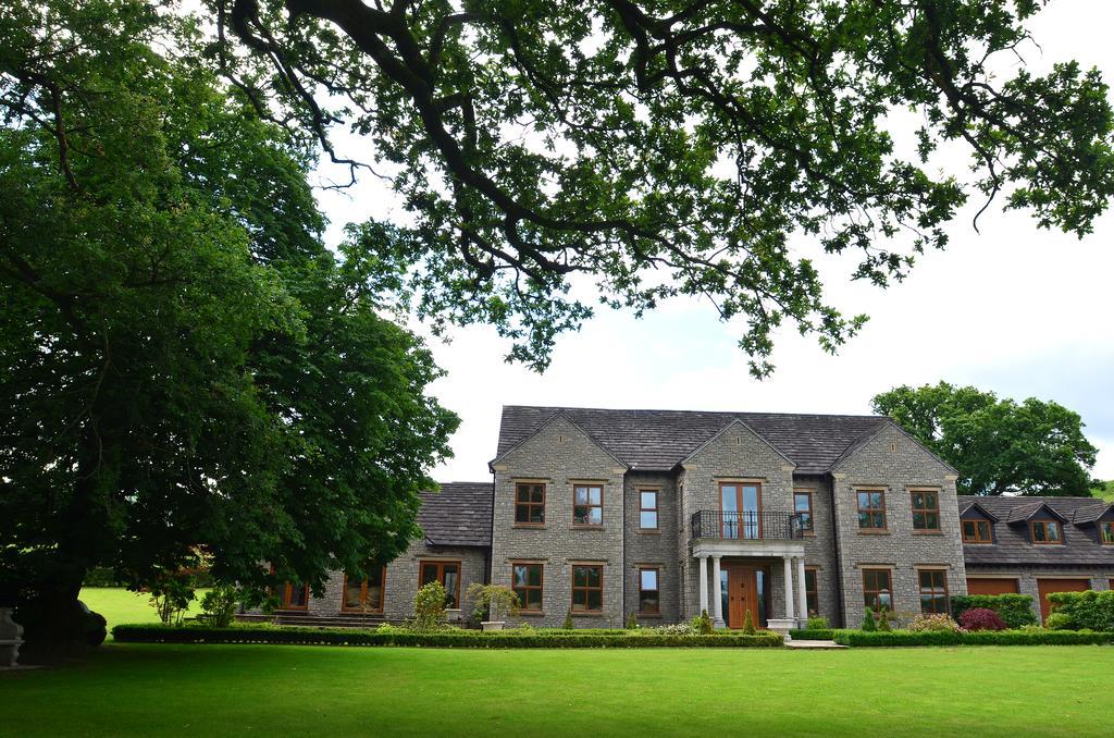 Llwyn Helyg Country House Casa de hóspedes Carmarthen Exterior foto